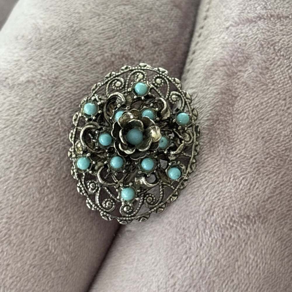 Beautiful  Faux Turquoise  Bead Floral Scroll Vintage Brooch Silver Dimensional